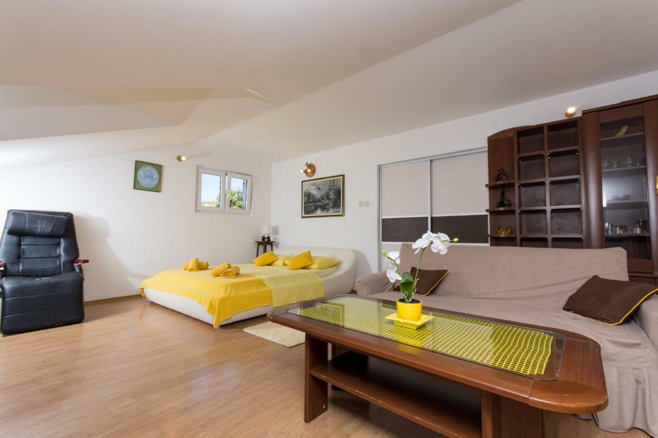 Apartmani Zana Okrug Gornji Luaran gambar